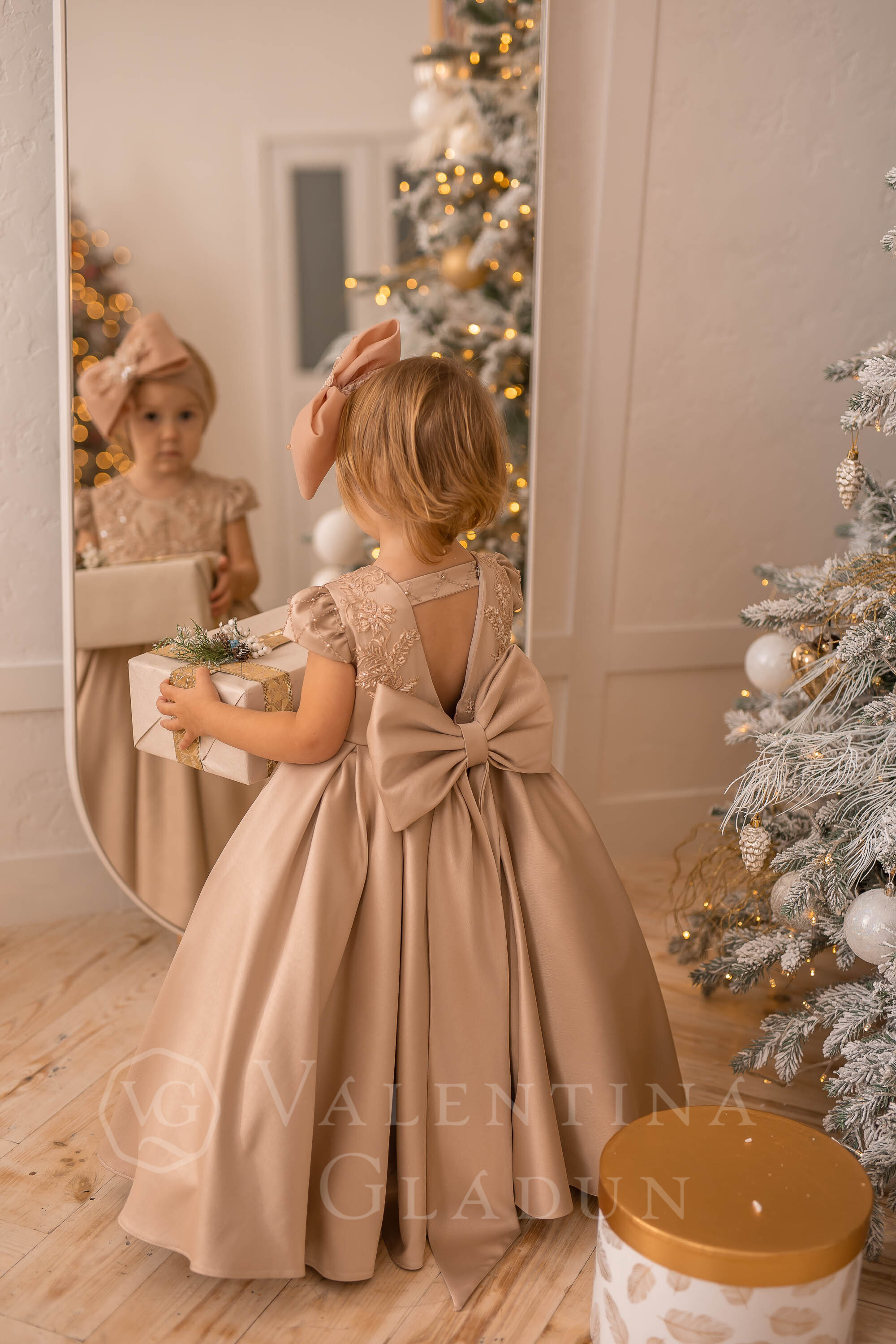 Новогодние детские платья оптом от производителя
