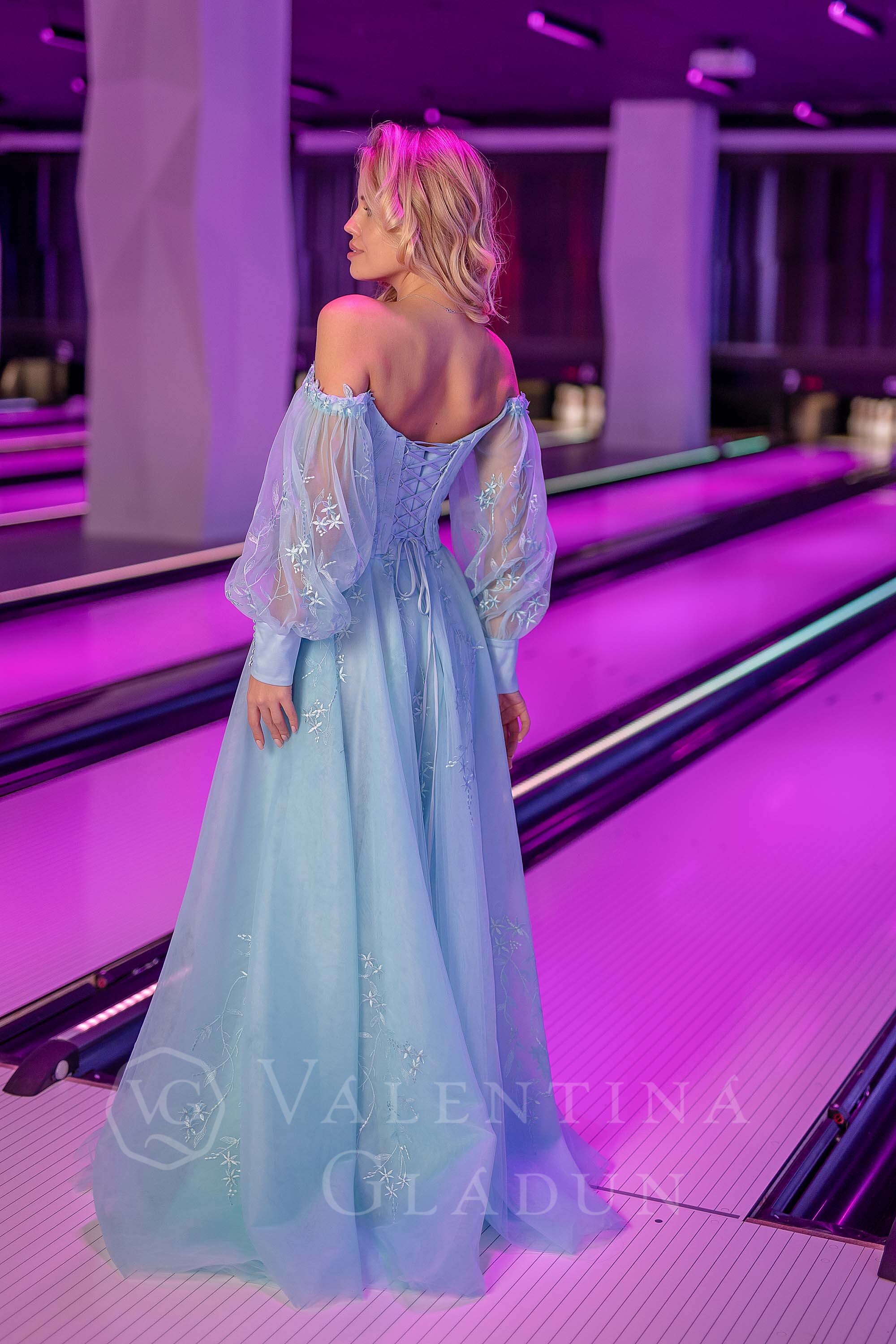 Jen голубое выпускное платье от Гладун 2022