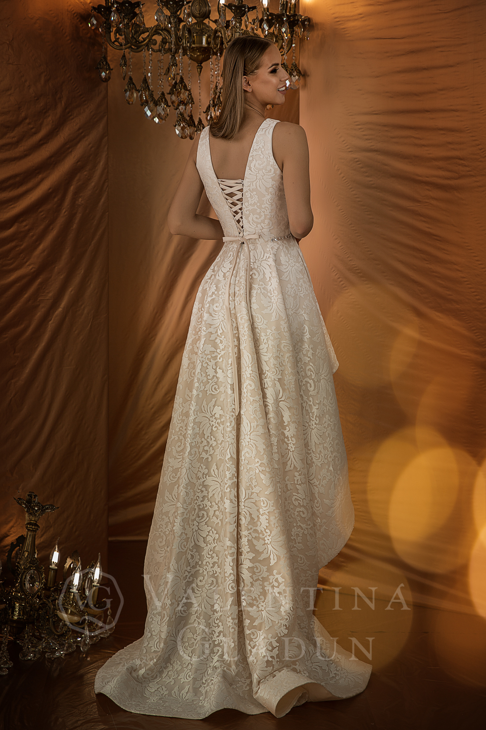 Белое кружевное вечернее платье Elisha