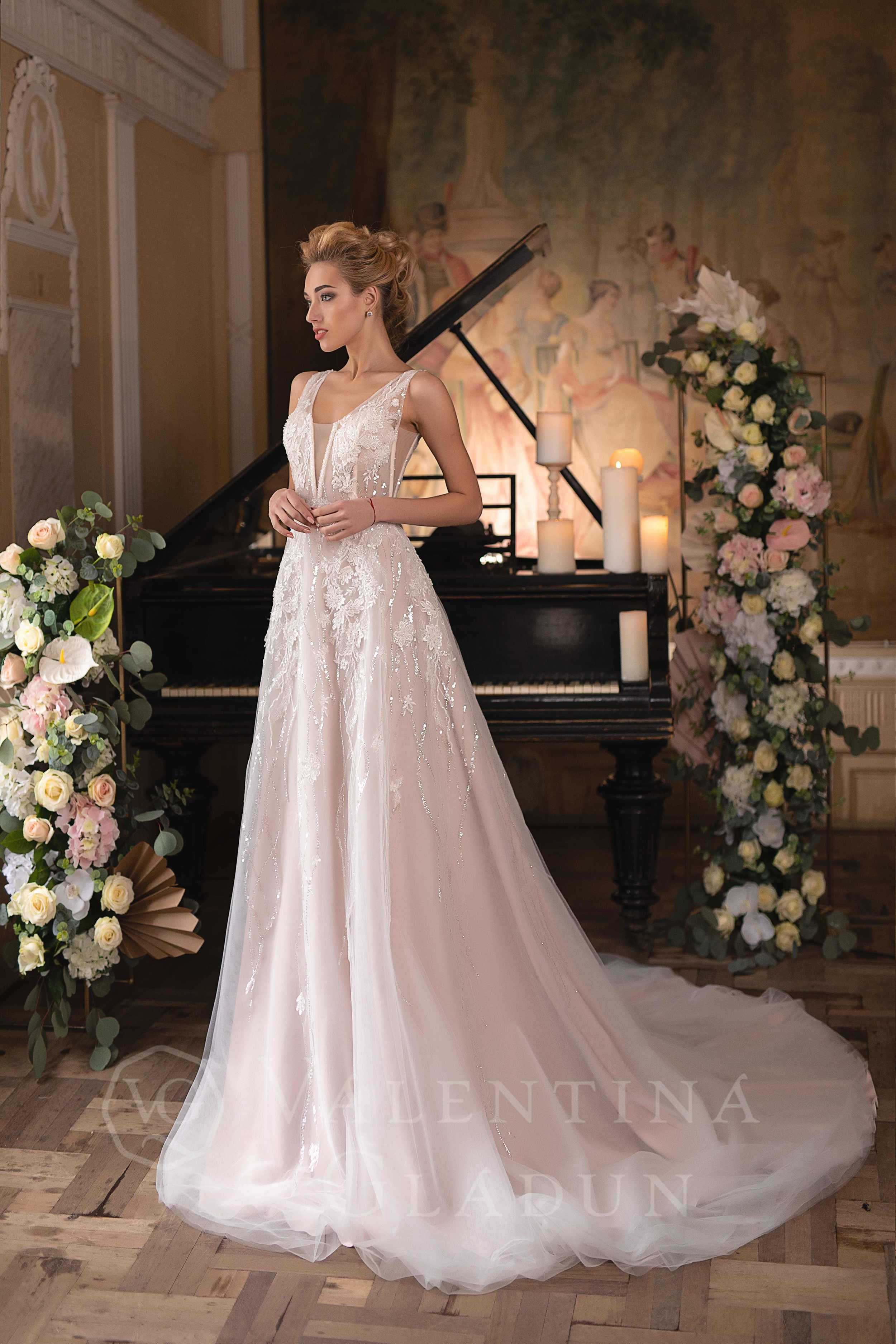 Эксклюзивное свадебное платье Lumiere 