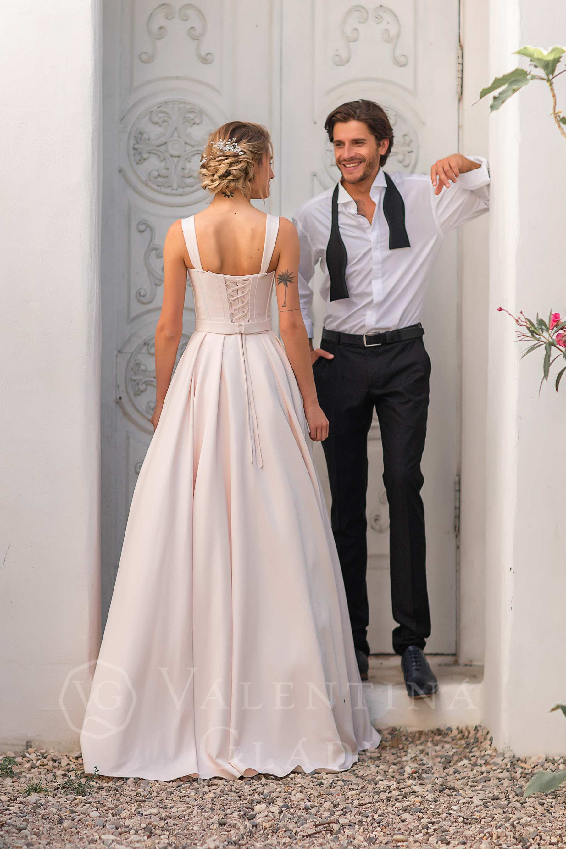 Свадебное платье в бельевом стиле Fragola 2020
