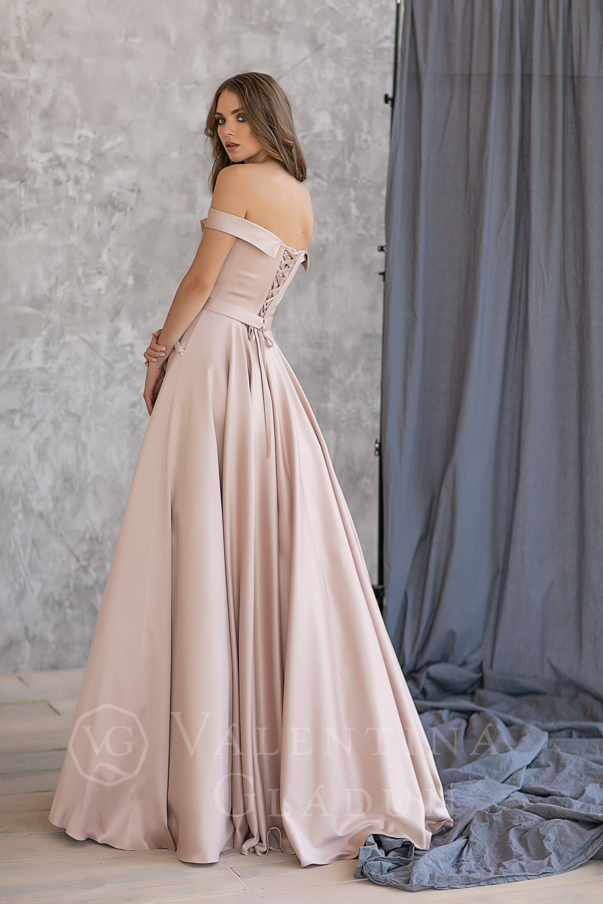 Очень красивое платье с оригинальным корсетом Арт Деко от Валентины Гладун