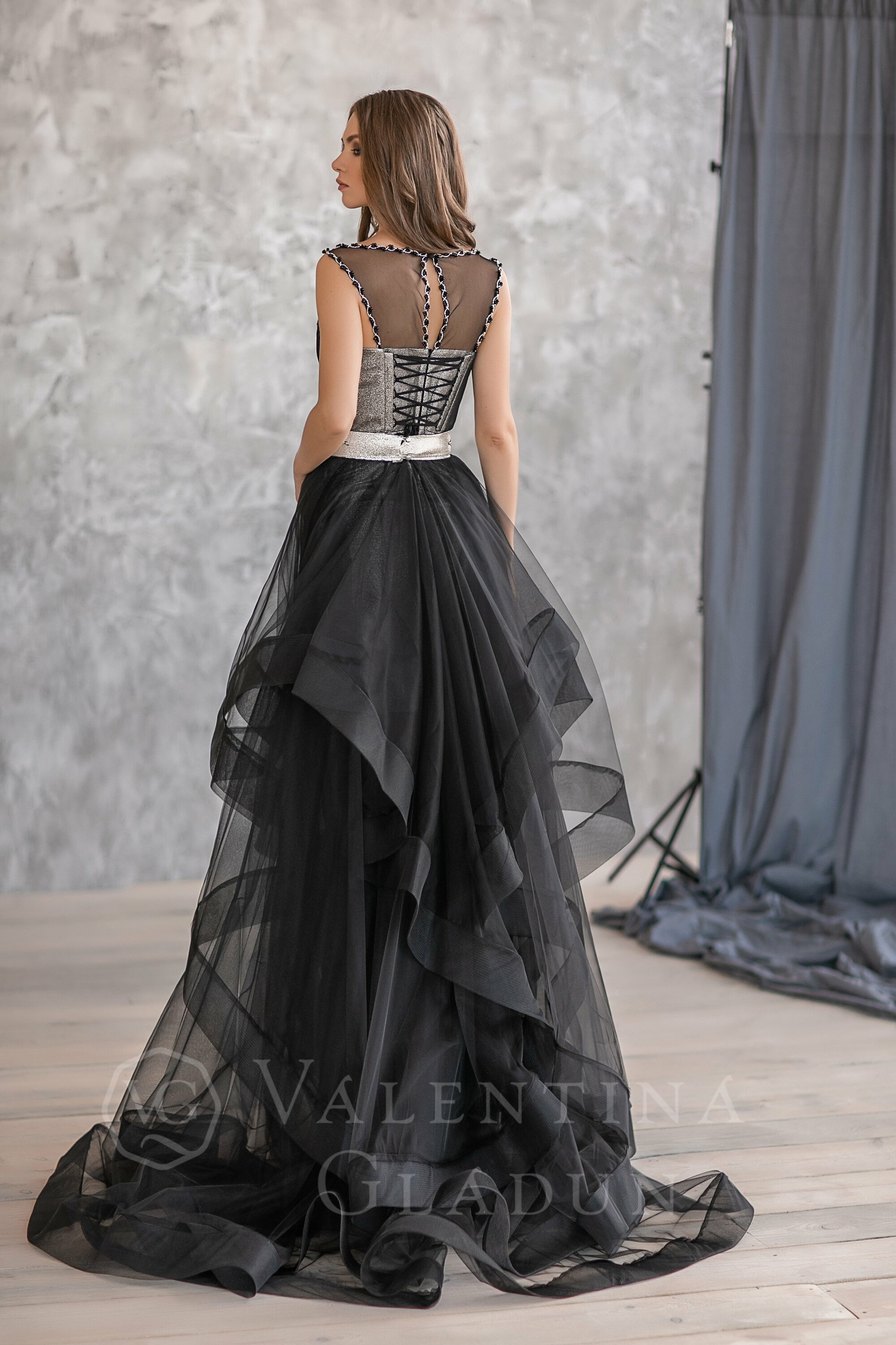 Вечернее платье Beresford с пышной черной юбкой от Валентины Гладун