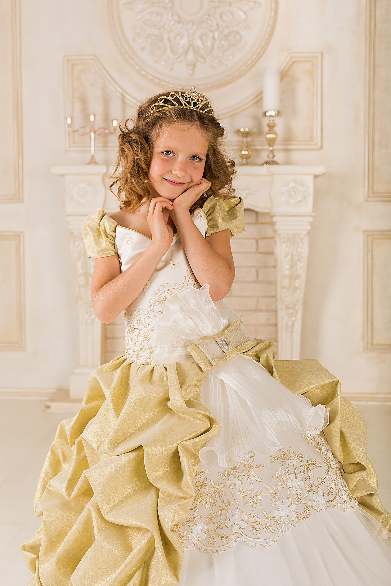 little princess Delilah gold фото №2