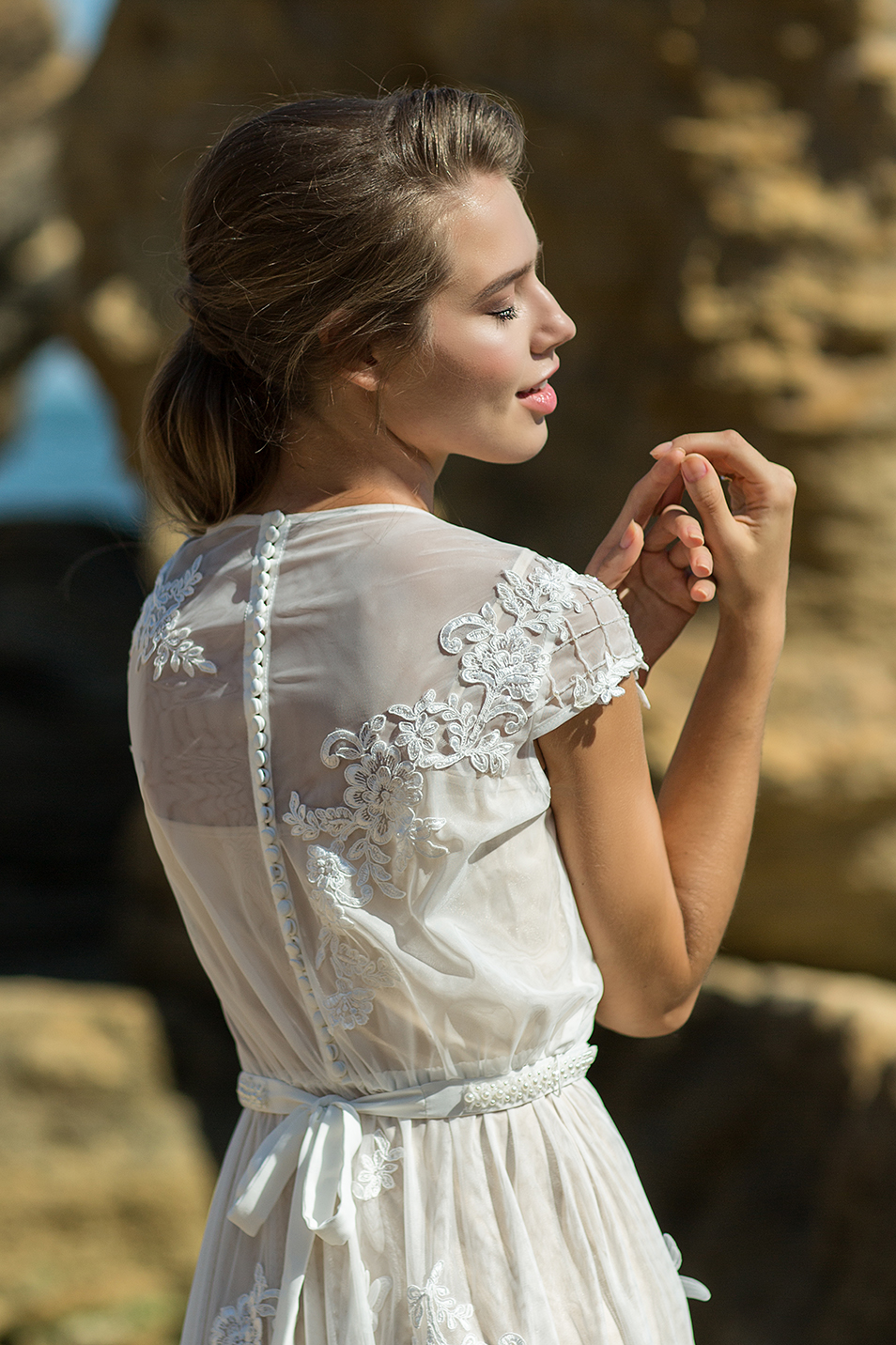 Свадебное платье с коротким рукавом 