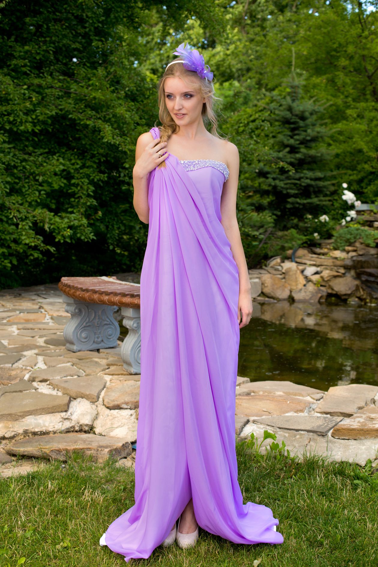 Вечернее платье в греческом стиле Lilac