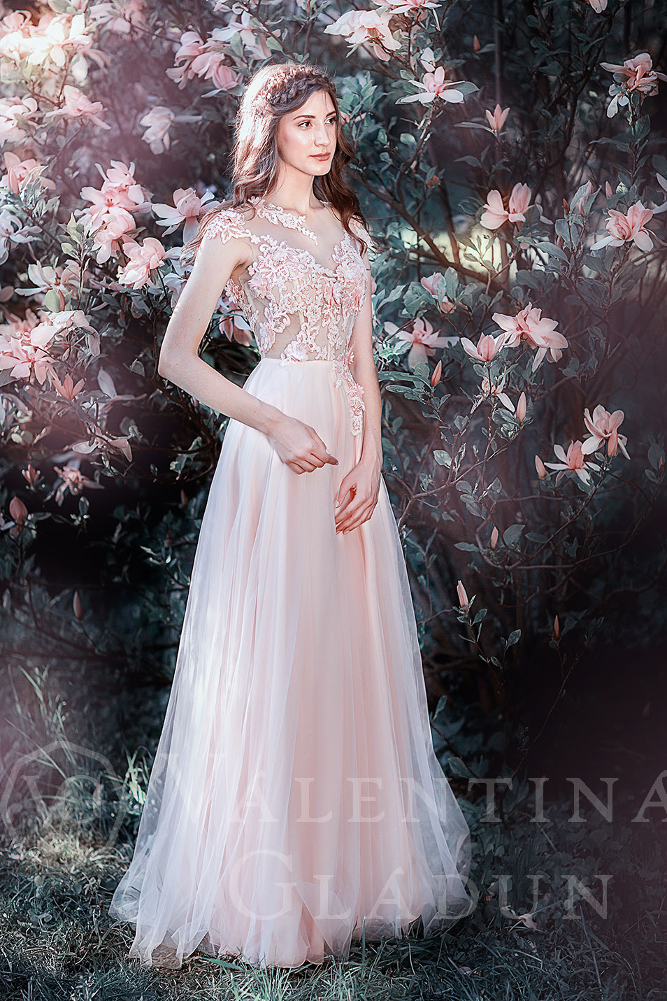 Свадебное платье А-силуэта в цвете пудра Sedam