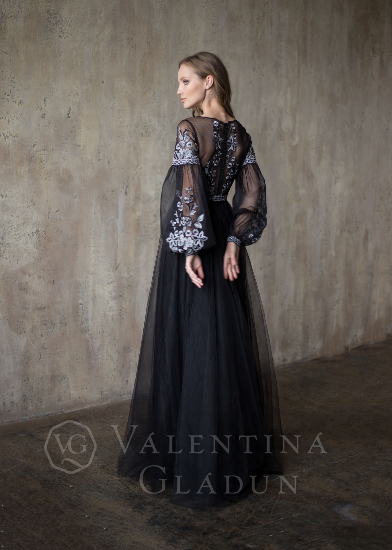 Шикарное черное платье в пол в стиле бохо Вивьен