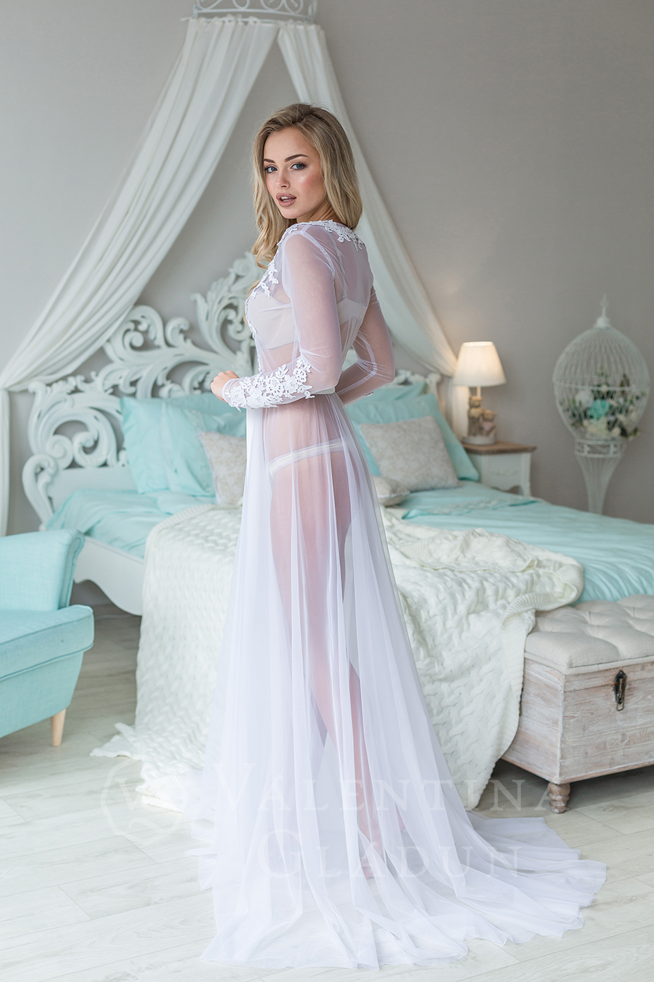 Необычное будуарное платье для невесты