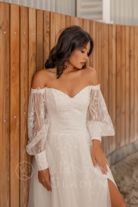 Свадебное платье с длинными рукавами