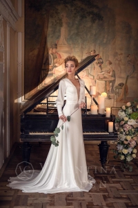 свадебное платье Вена со шлейфом