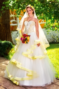 цветное свадебное платье