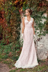 Облегающее гипюровое свадебное платье Ornella