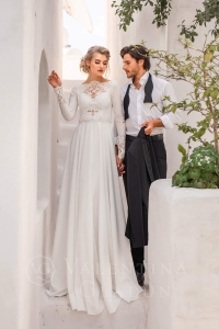 Простое свадебное платье Ungaretti 2020 дизайнер Valentina Gladun